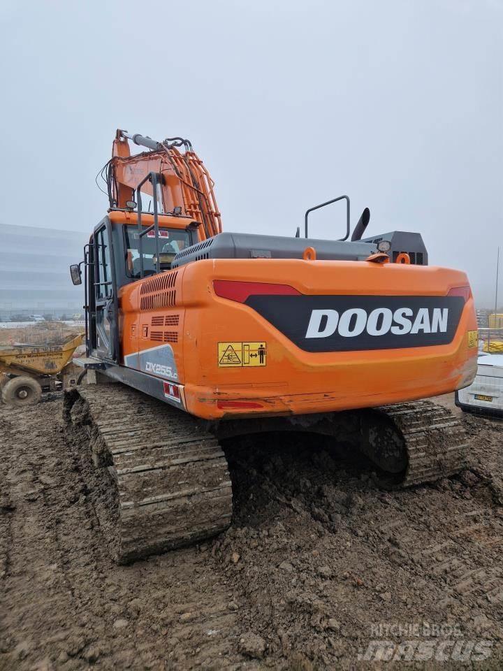 Doosan 255-5 Vikšriniai ekskavatoriai