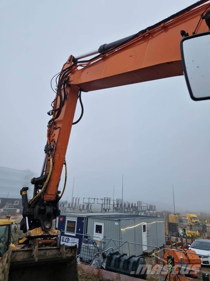 Doosan 255-5 Vikšriniai ekskavatoriai