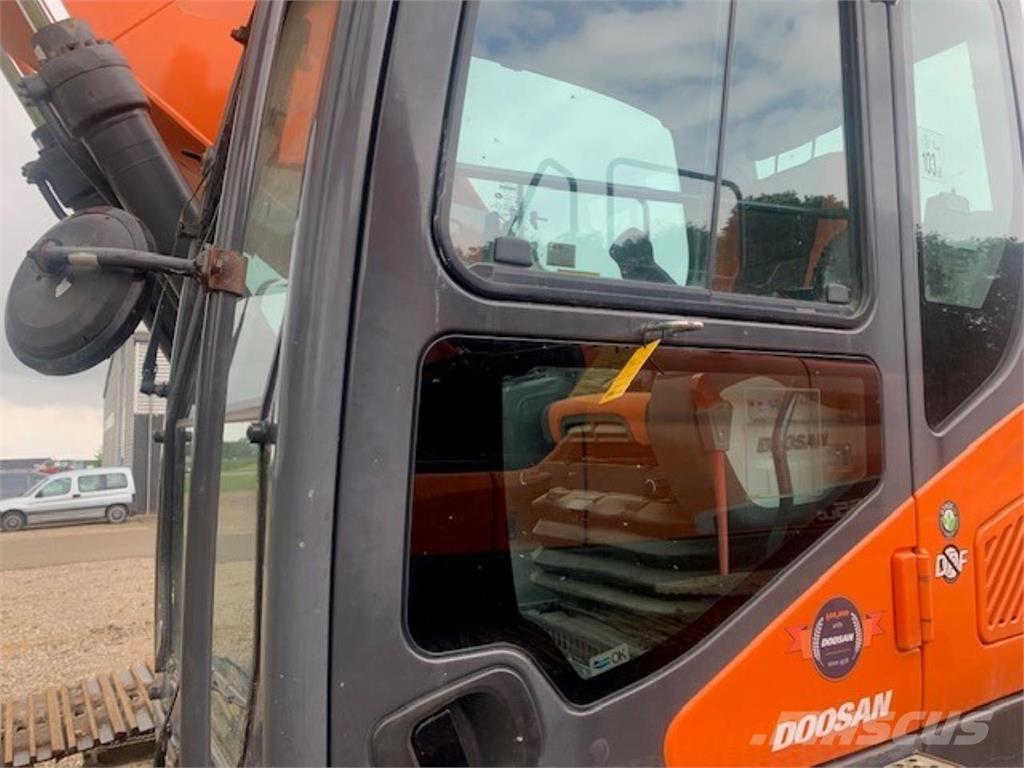 Doosan 255-5 Vikšriniai ekskavatoriai