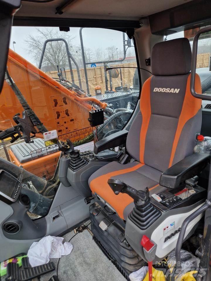 Doosan 255-5 Vikšriniai ekskavatoriai