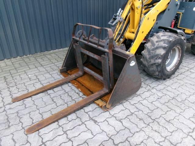 Gehl 340 Mini krautuvai