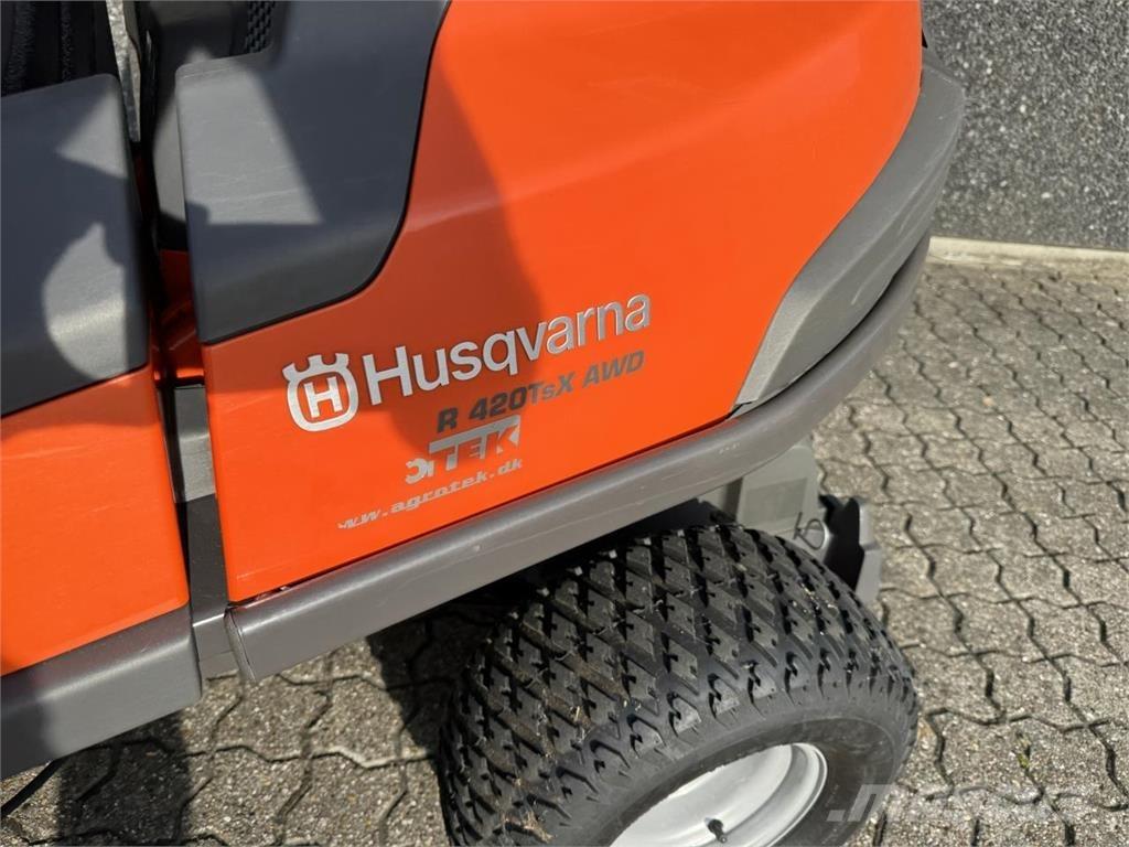 Husqvarna 405X Naudoti kompaktiški traktoriai