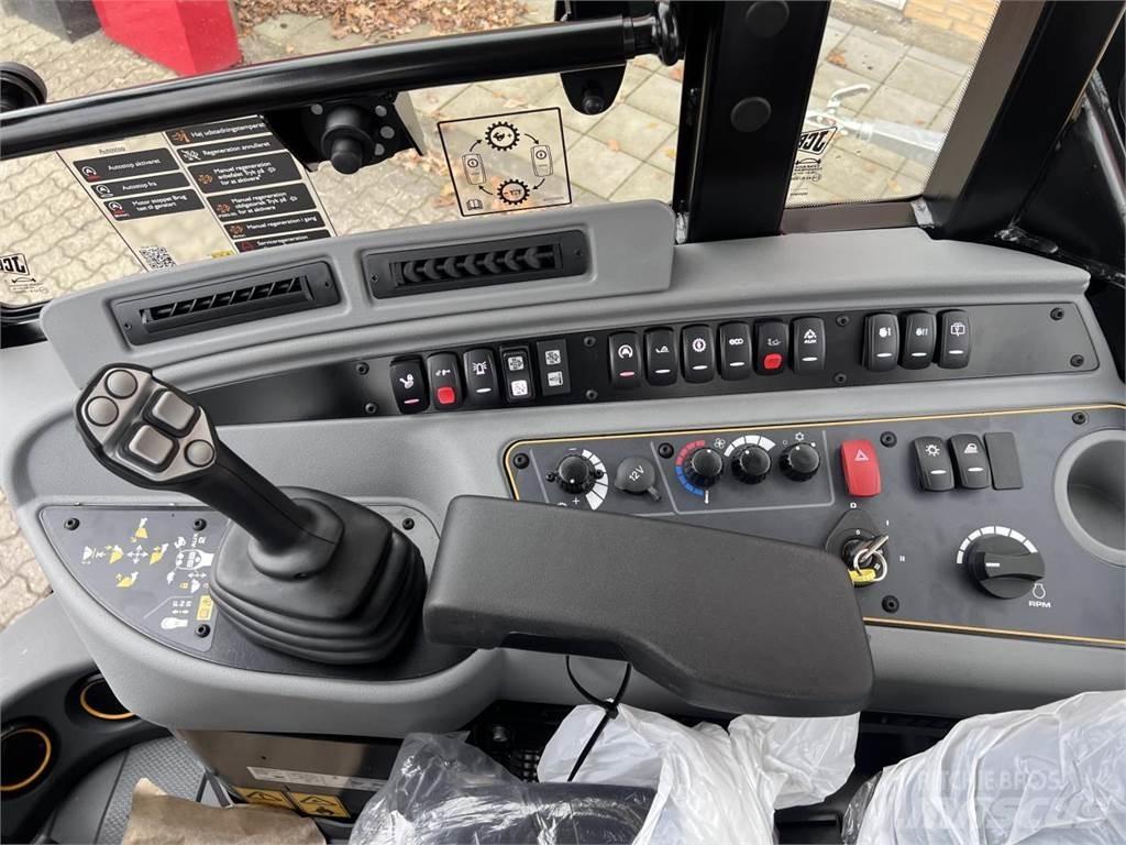 JCB 409 AGRI Naudoti ratiniai krautuvai