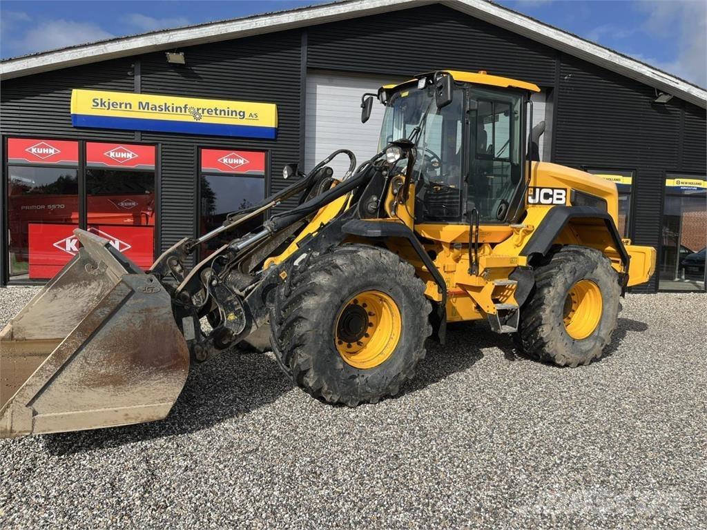 JCB 427 HT Naudoti ratiniai krautuvai