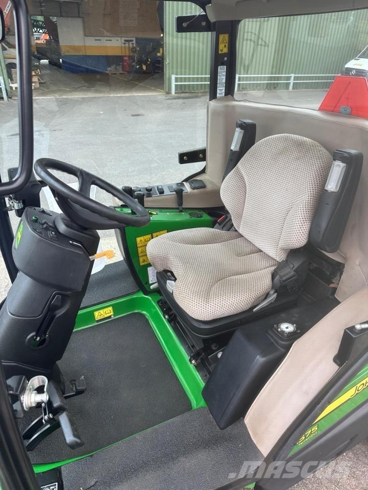 John Deere 1575 Naudoti kompaktiški traktoriai