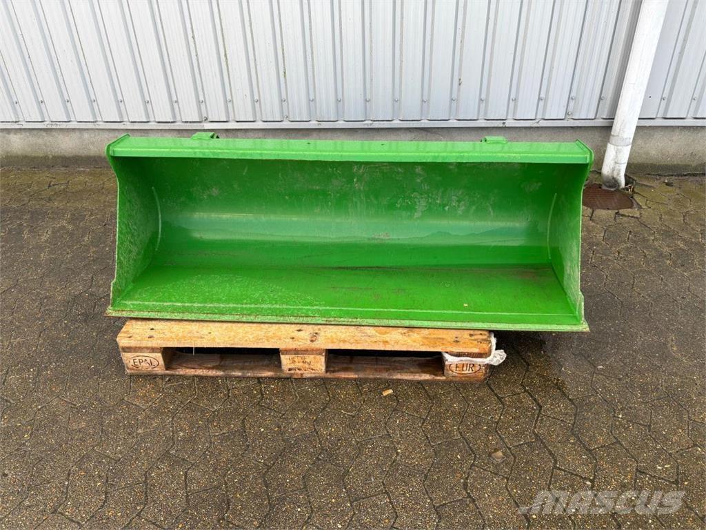 John Deere 160 CM Aplinkos tvarkymas - Kita