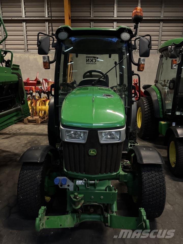 John Deere 3046R Naudoti kompaktiški traktoriai