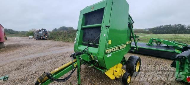 John Deere 590 Ritinių presai
