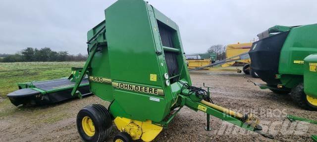 John Deere 590 Ritinių presai