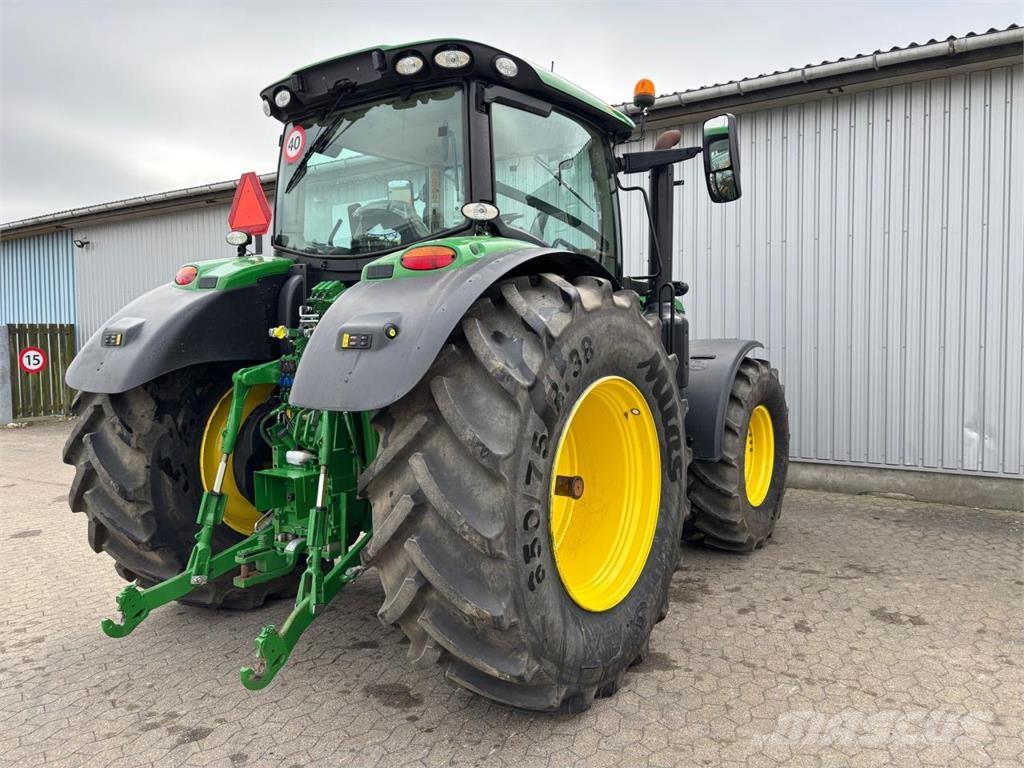 John Deere 6145R Traktoriai