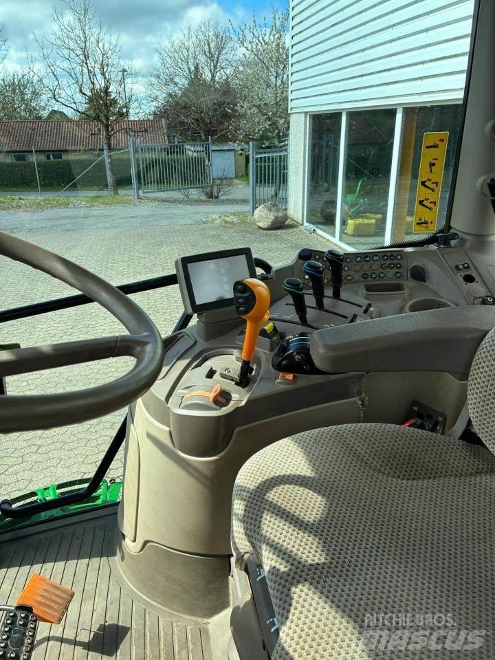 John Deere 6150R Traktoriai
