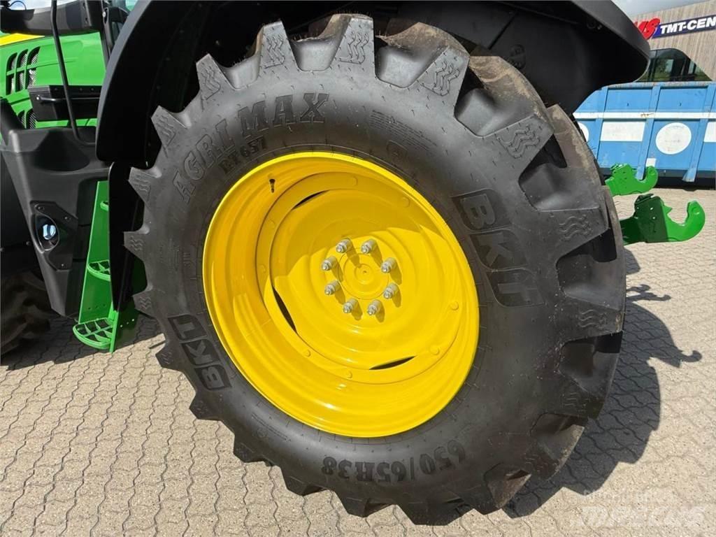 John Deere 6155M Traktoriai