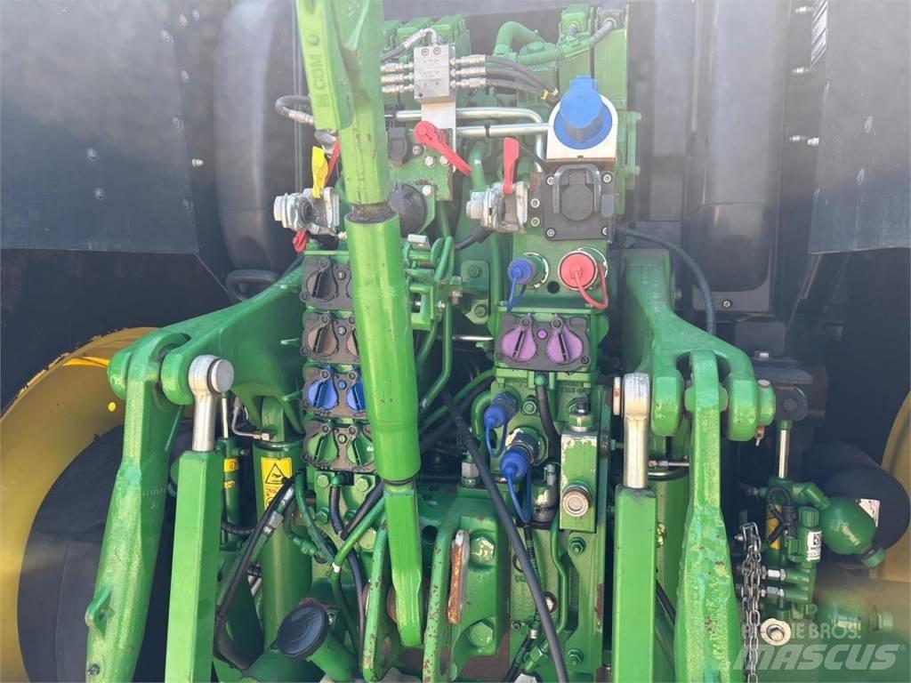 John Deere 6175R Traktoriai