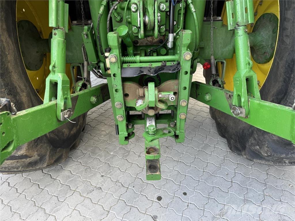 John Deere 6210 Traktoriai