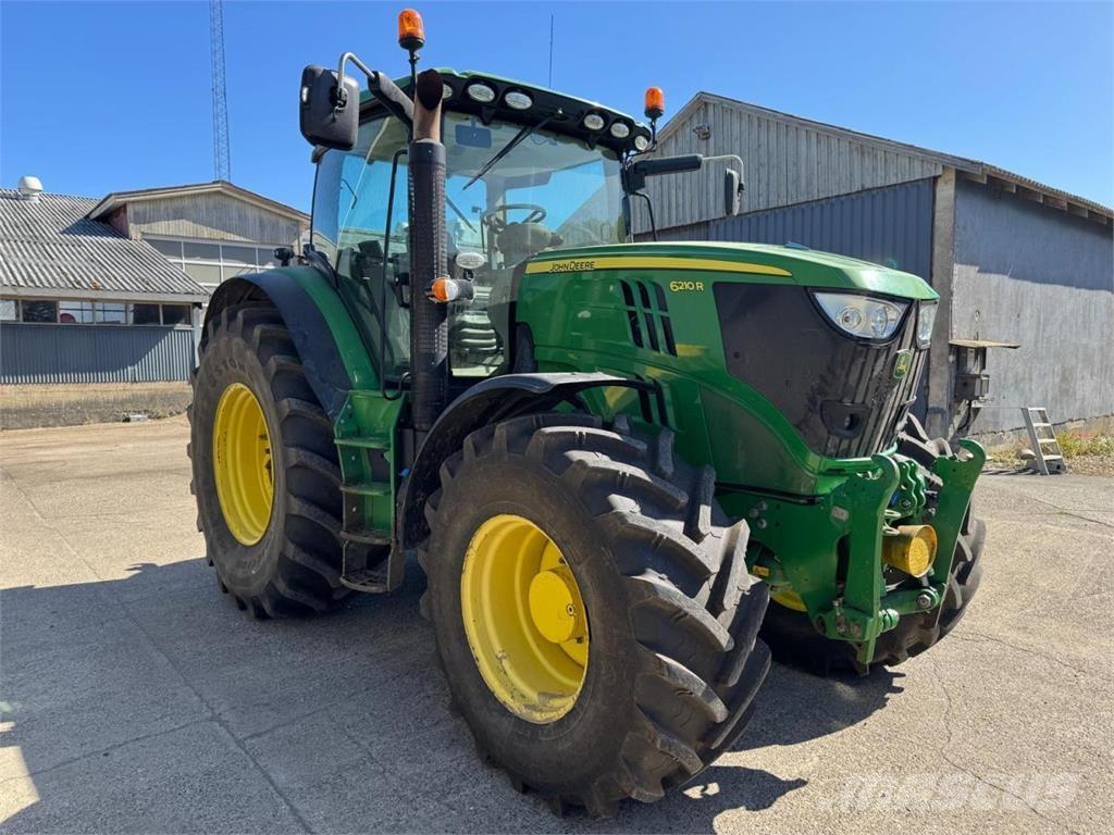 John Deere 6210R Traktoriai