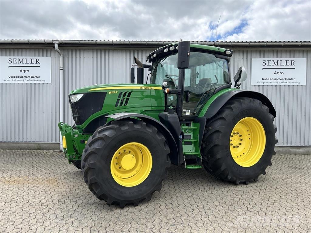 John Deere 6215R Traktoriai