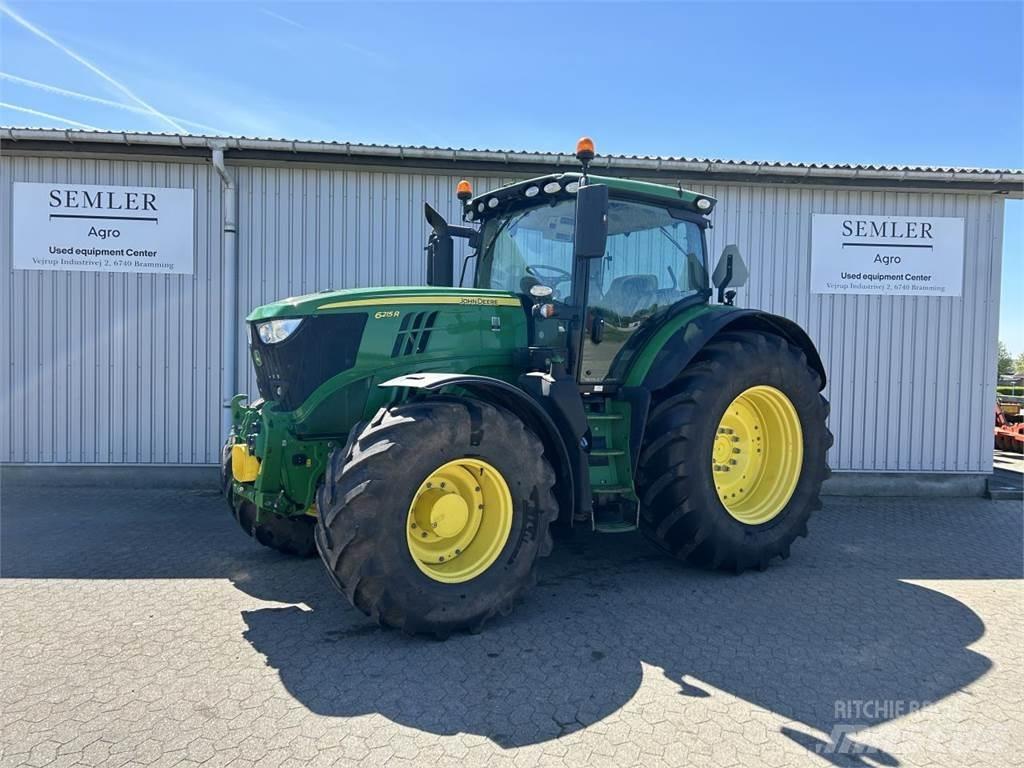 John Deere 6215R Traktoriai