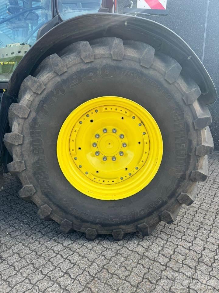 John Deere 6250R Traktoriai