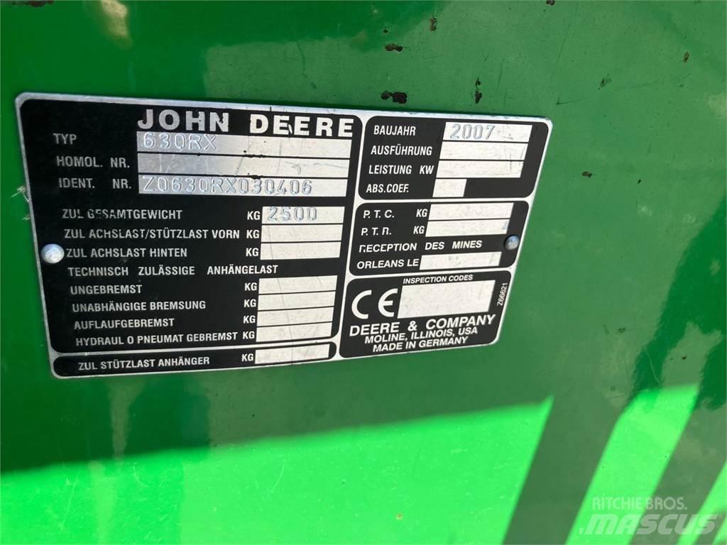 John Deere 630R Derliaus nuėmimo kombainų galvos