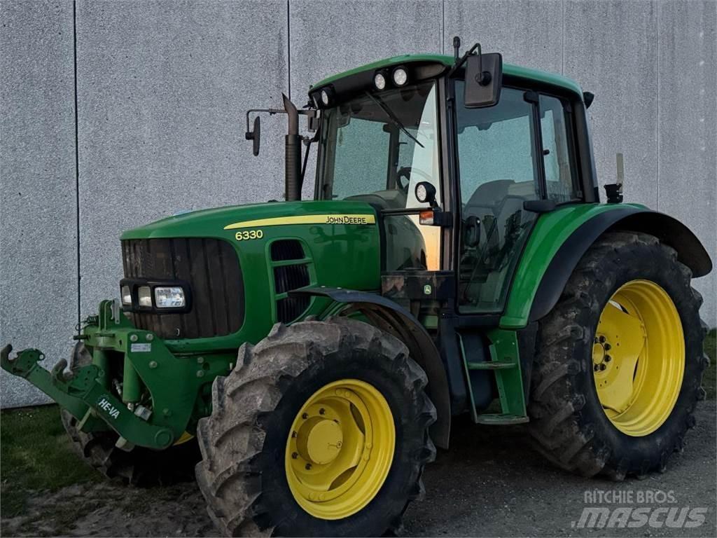 John Deere 6330 Traktoriai