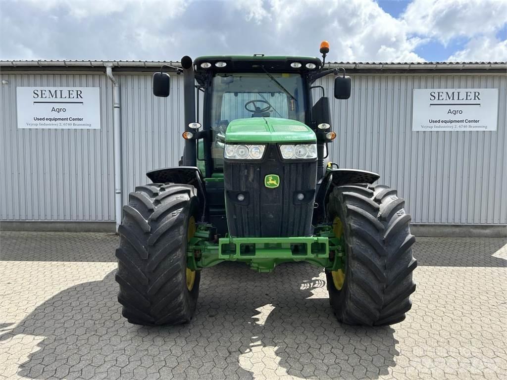 John Deere 7230R Traktoriai