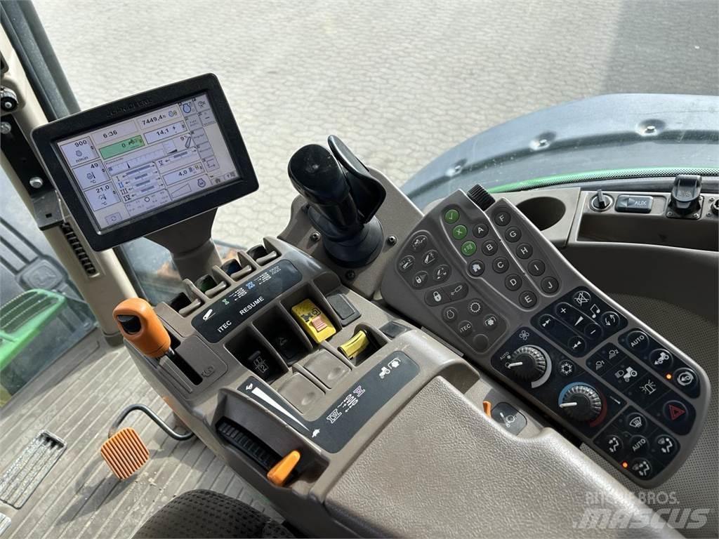 John Deere 7230R Traktoriai