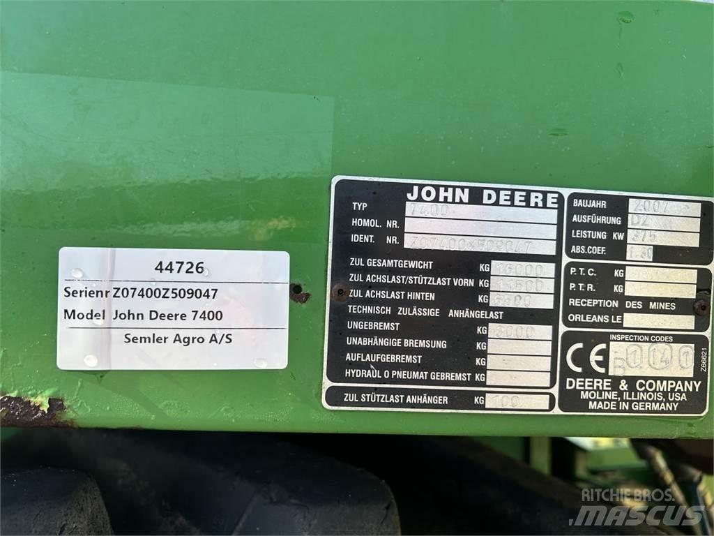 John Deere 7400 Pašarų kombainai