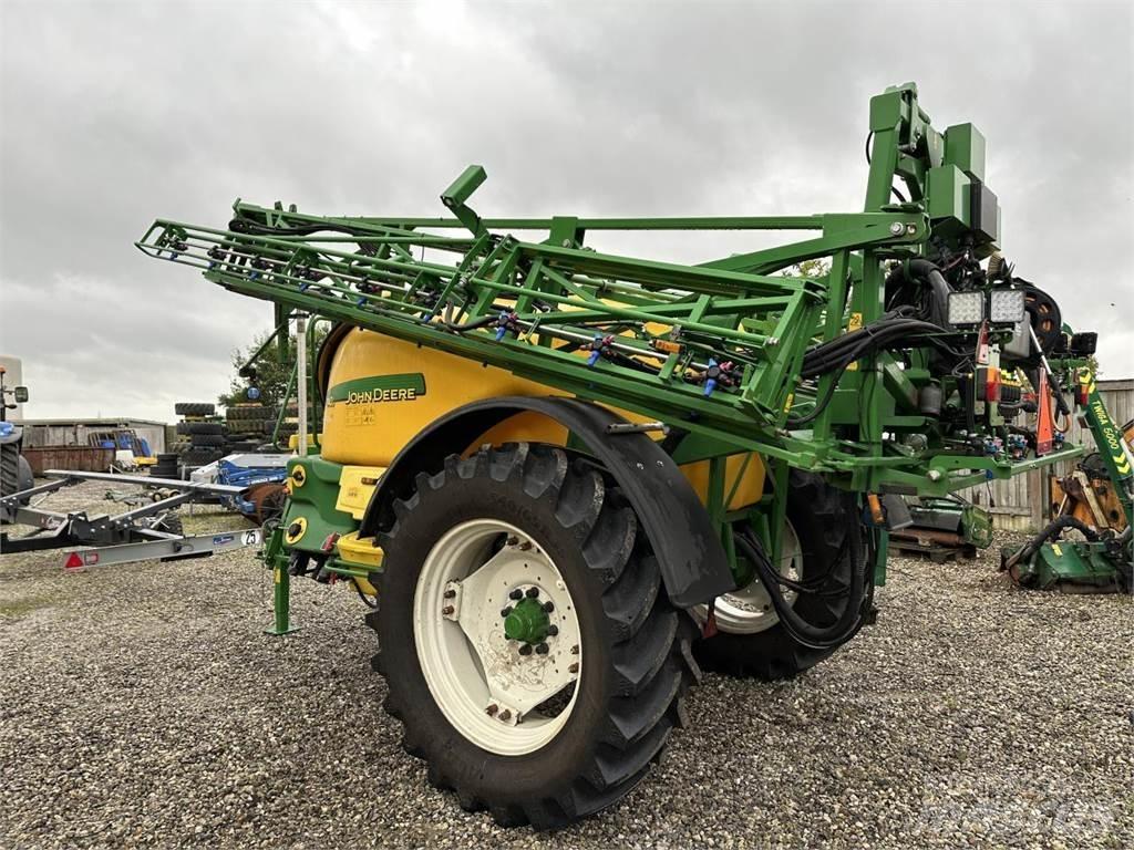 John Deere 740I Prikabinami purkštuvai
