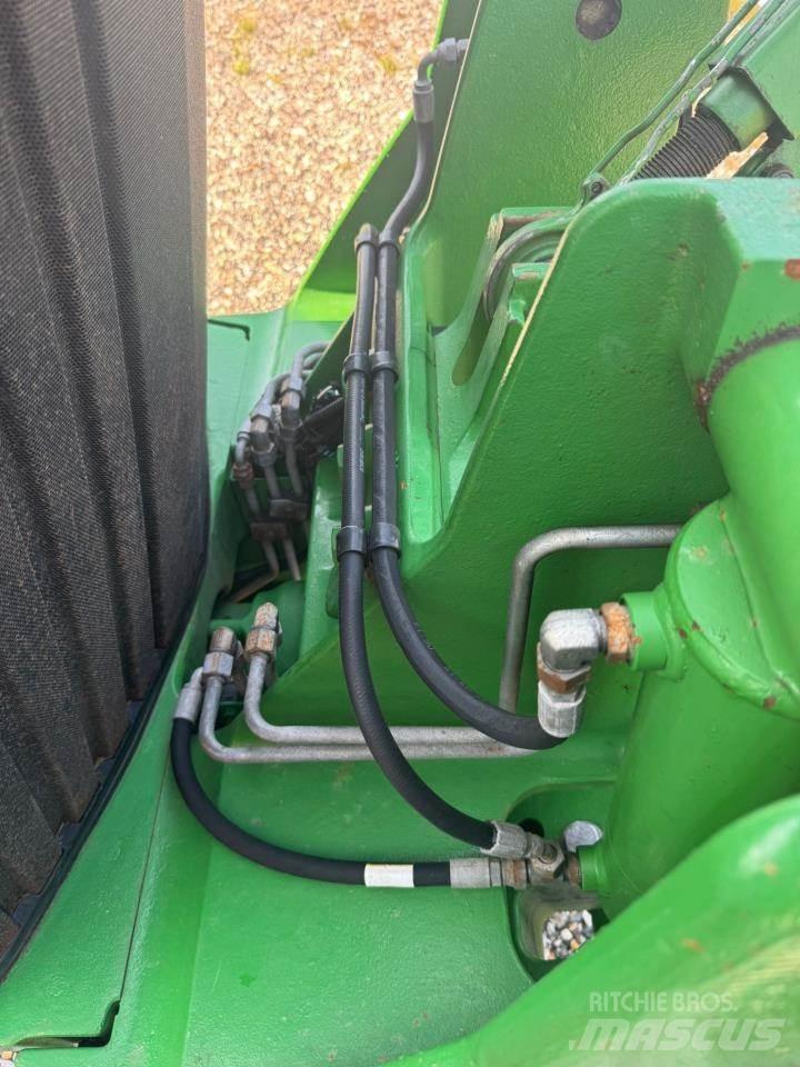 John Deere 8310R Traktoriai