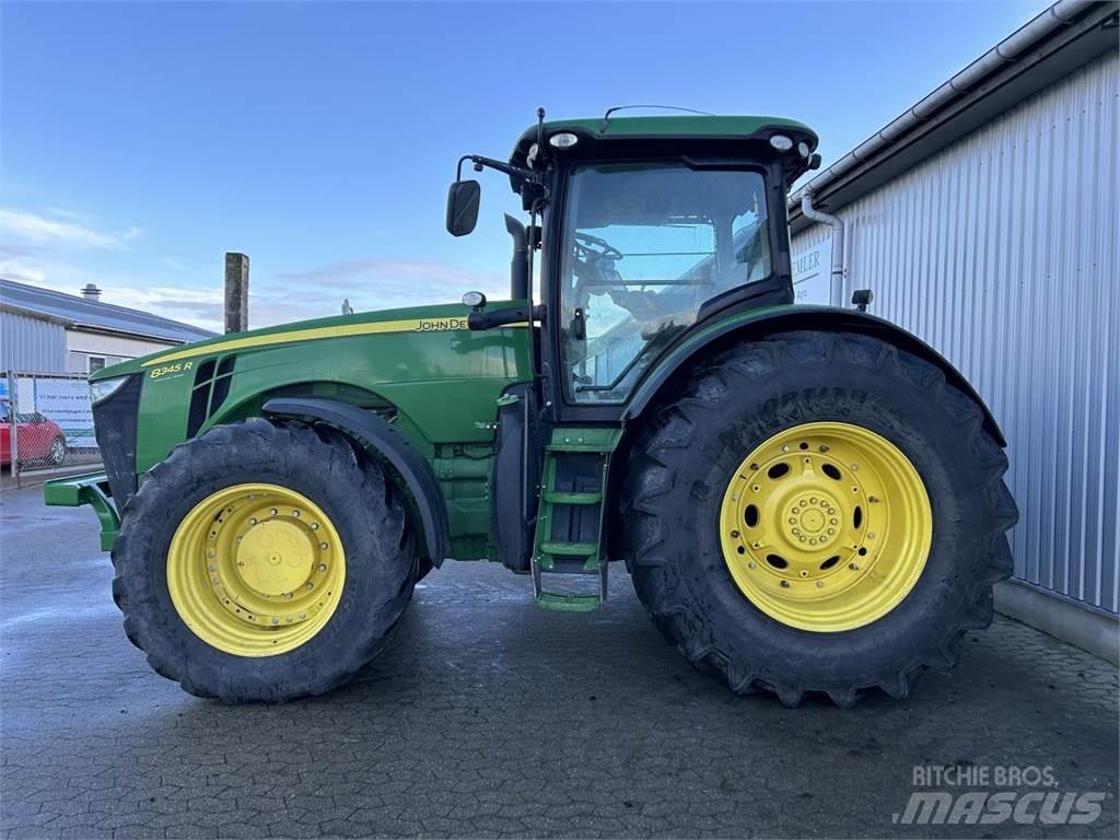 John Deere 8345R Traktoriai