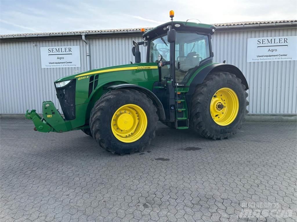 John Deere 8345R Traktoriai