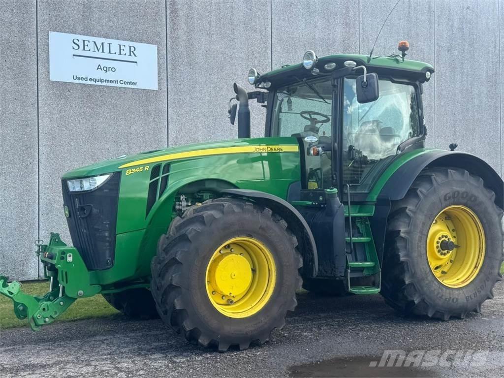 John Deere 8345R Traktoriai