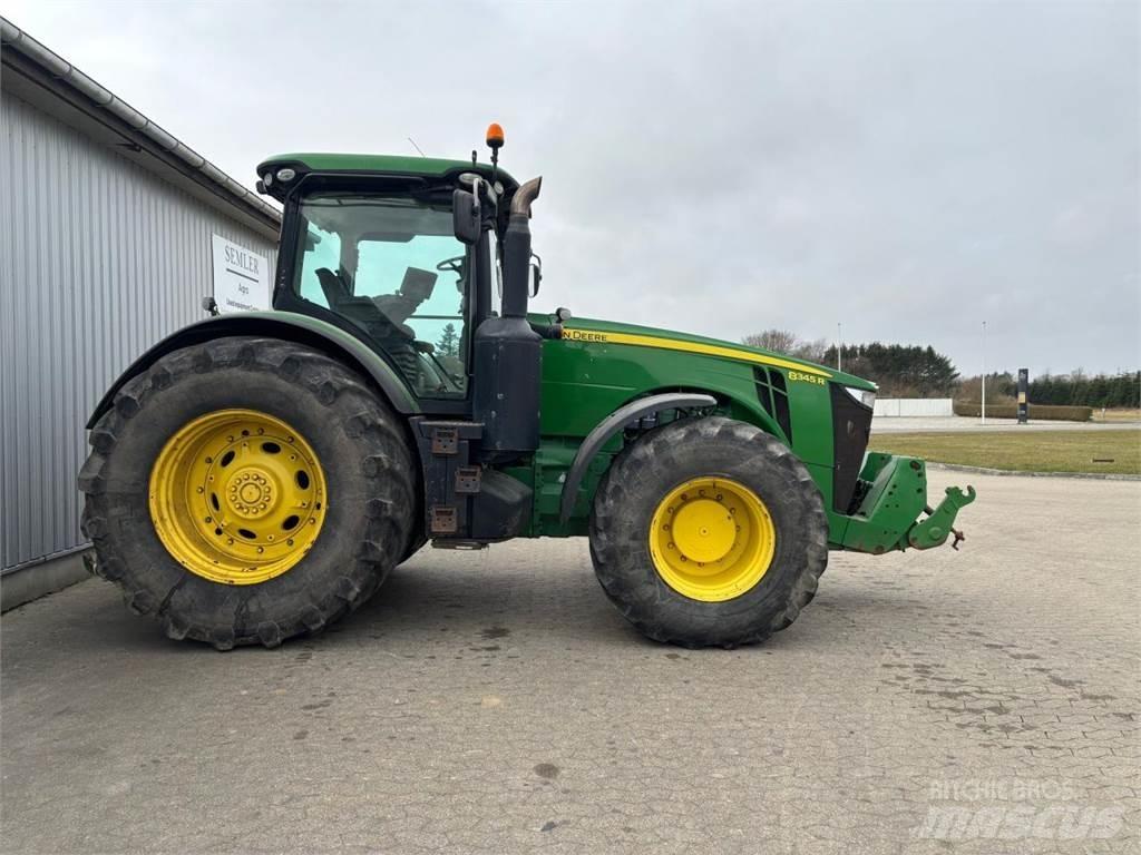 John Deere 8345R Traktoriai