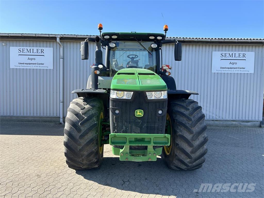 John Deere 8370R Traktoriai