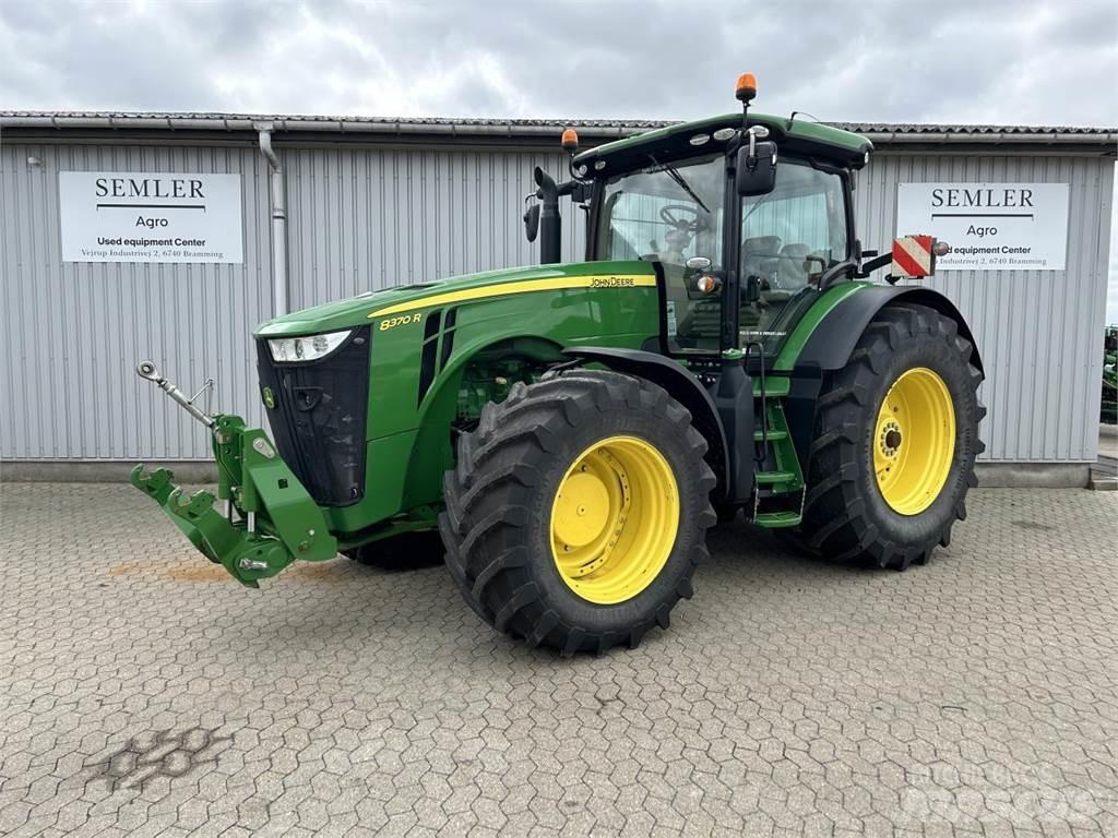 John Deere 8370R Traktoriai