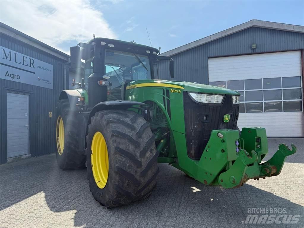John Deere 8370R Traktoriai