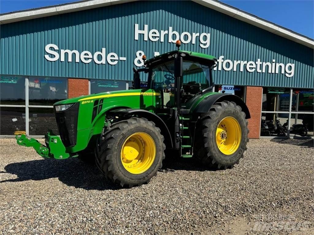 John Deere 8370R Traktoriai