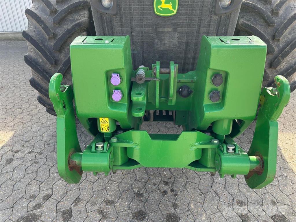 John Deere 8400R Traktoriai