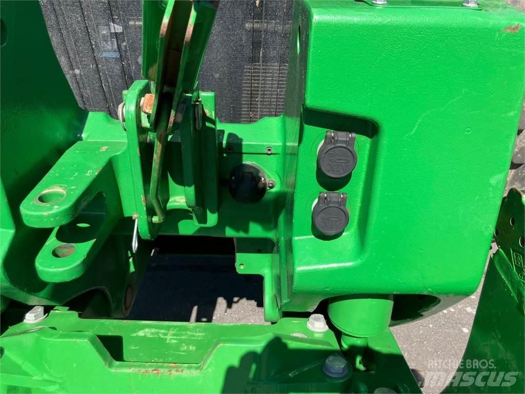 John Deere 8400R Traktoriai