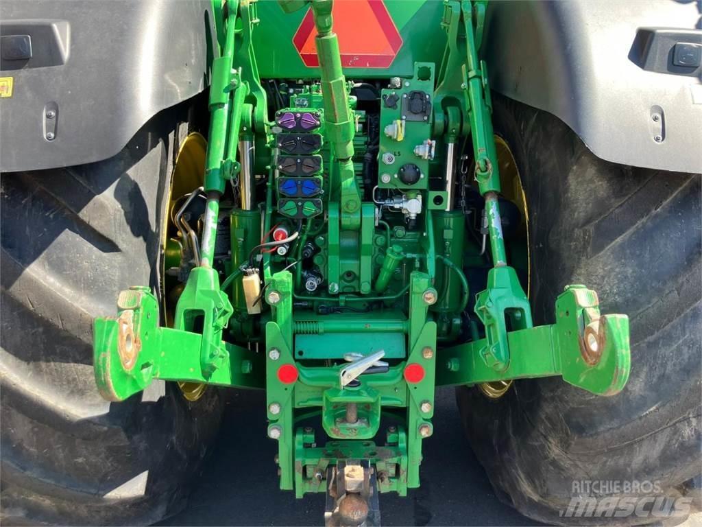 John Deere 8400R Traktoriai