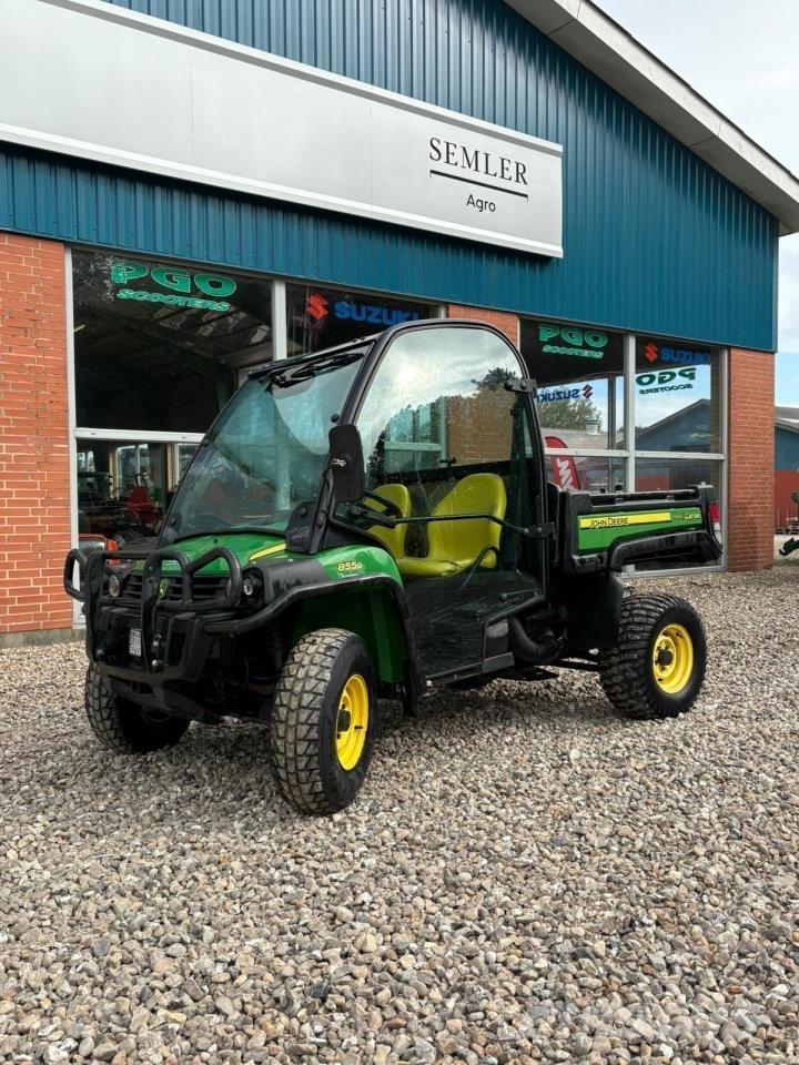 John Deere 855D Visureigiai