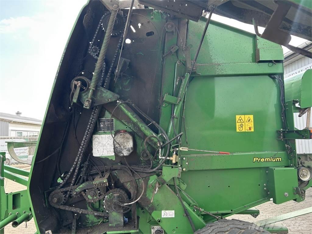 John Deere 864 Ritinių presai