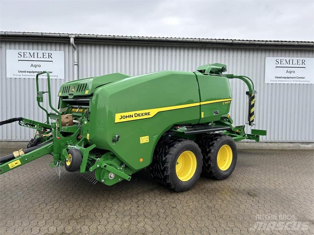 John Deere C441R Ritinių presai