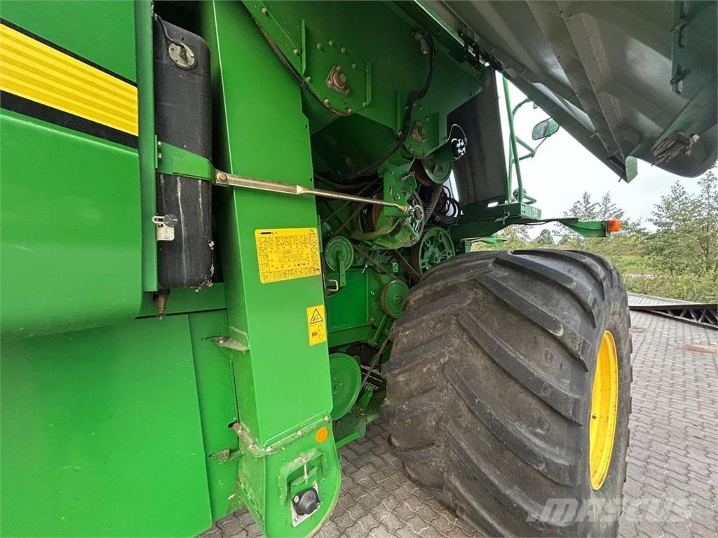 John Deere C670I Derliaus nuėmimo kombainai