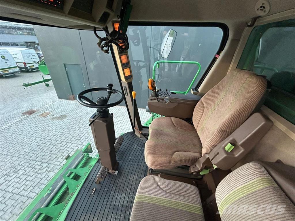 John Deere C670I Derliaus nuėmimo kombainai