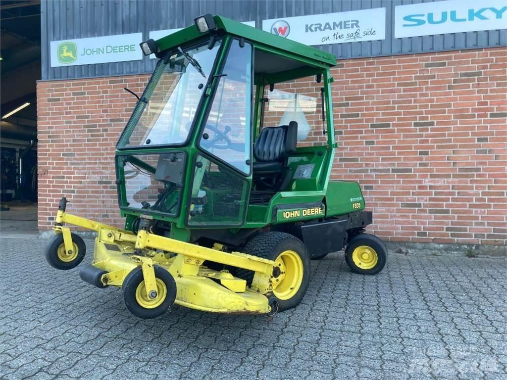 John Deere F935 Naudoti kompaktiški traktoriai