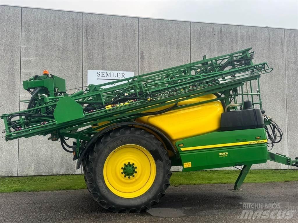 John Deere R952I Prikabinami purkštuvai