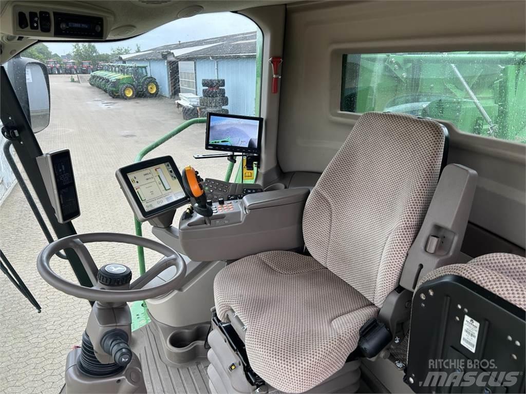 John Deere S690 Derliaus nuėmimo kombainai