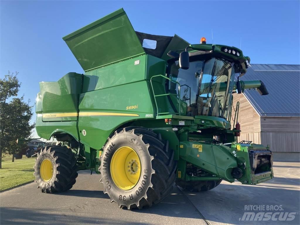 John Deere S690I Derliaus nuėmimo kombainai