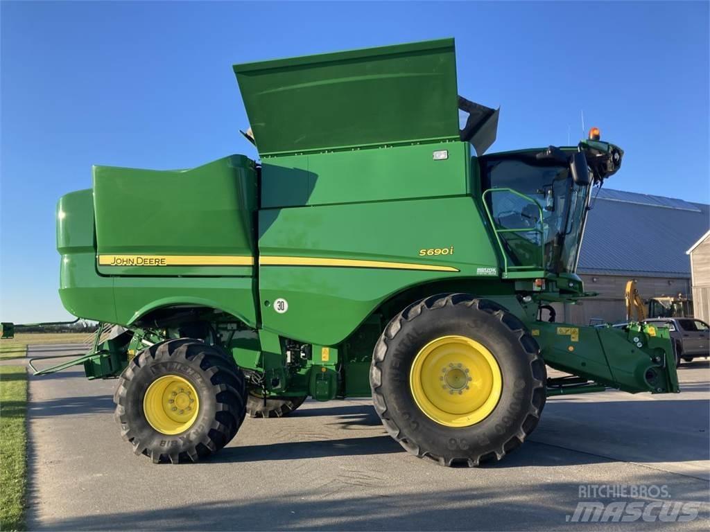 John Deere S690I Derliaus nuėmimo kombainai